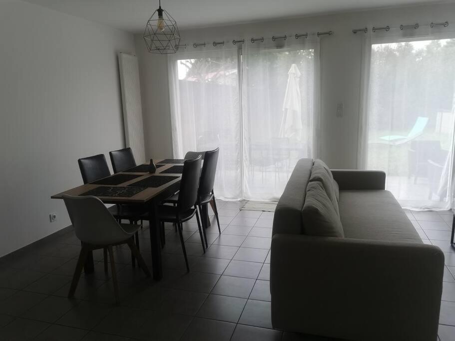Saint-André-de-Cubzac Jolie Maison Entiere Avec 3 Chambres Centre Ville מראה חיצוני תמונה